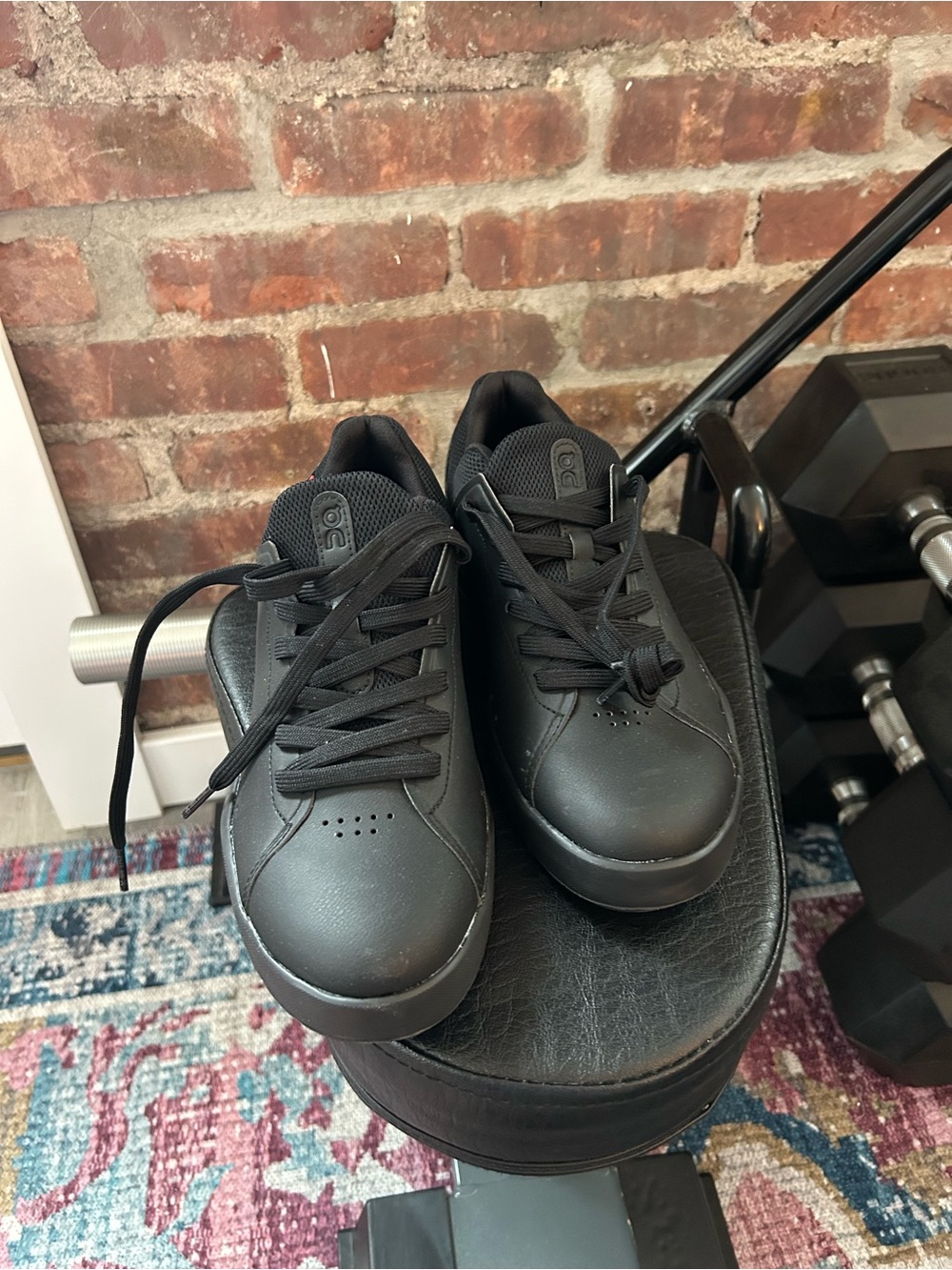 On Running the Roger Cloud Black Leather Lace-Up Sneakers